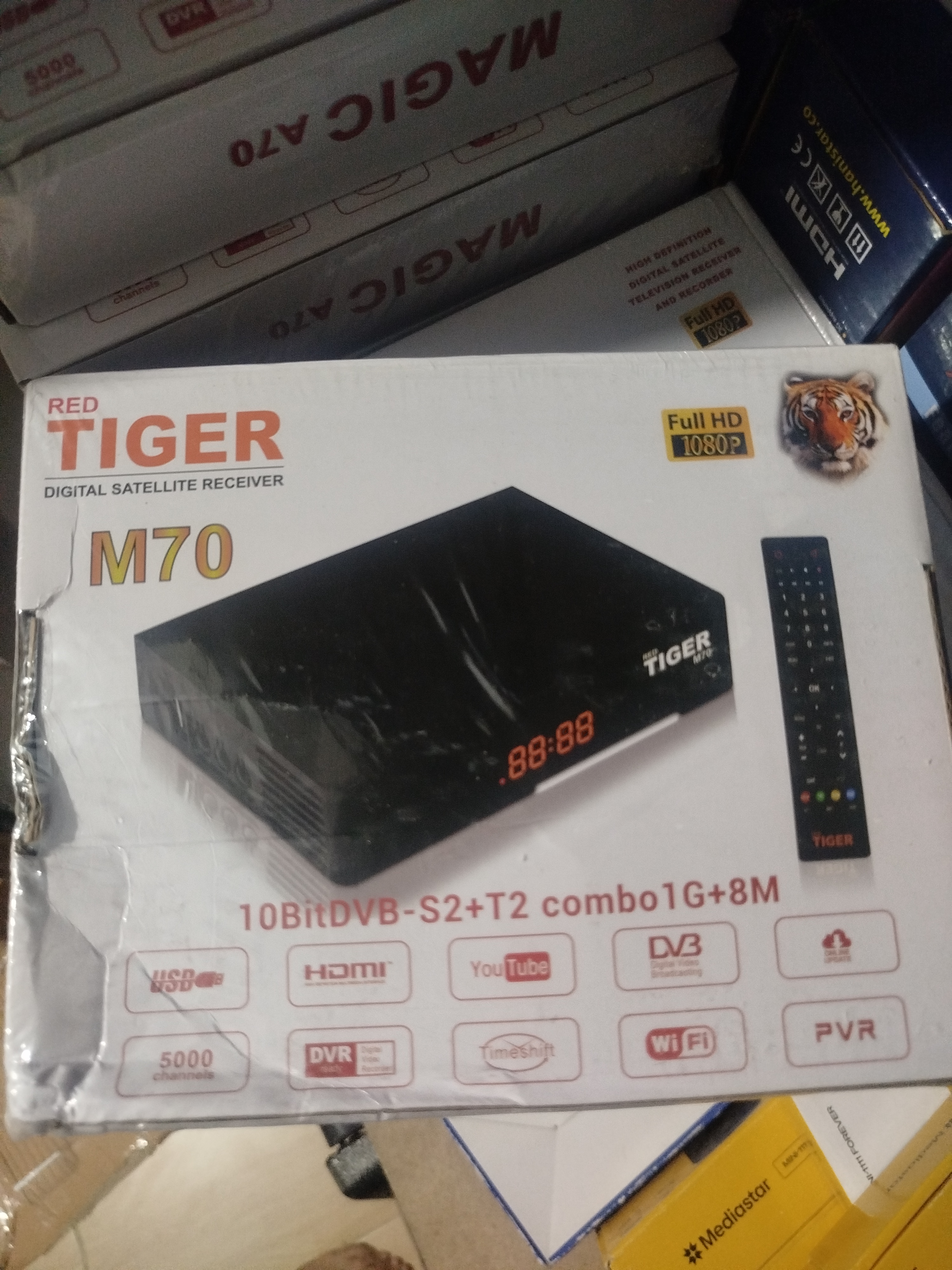 گیرنده دیجیتال تایگر مدل ام 70 ده بیت رنگ h265 کمبو دارای گیرنده دیجیتال تلویزیون داخلی